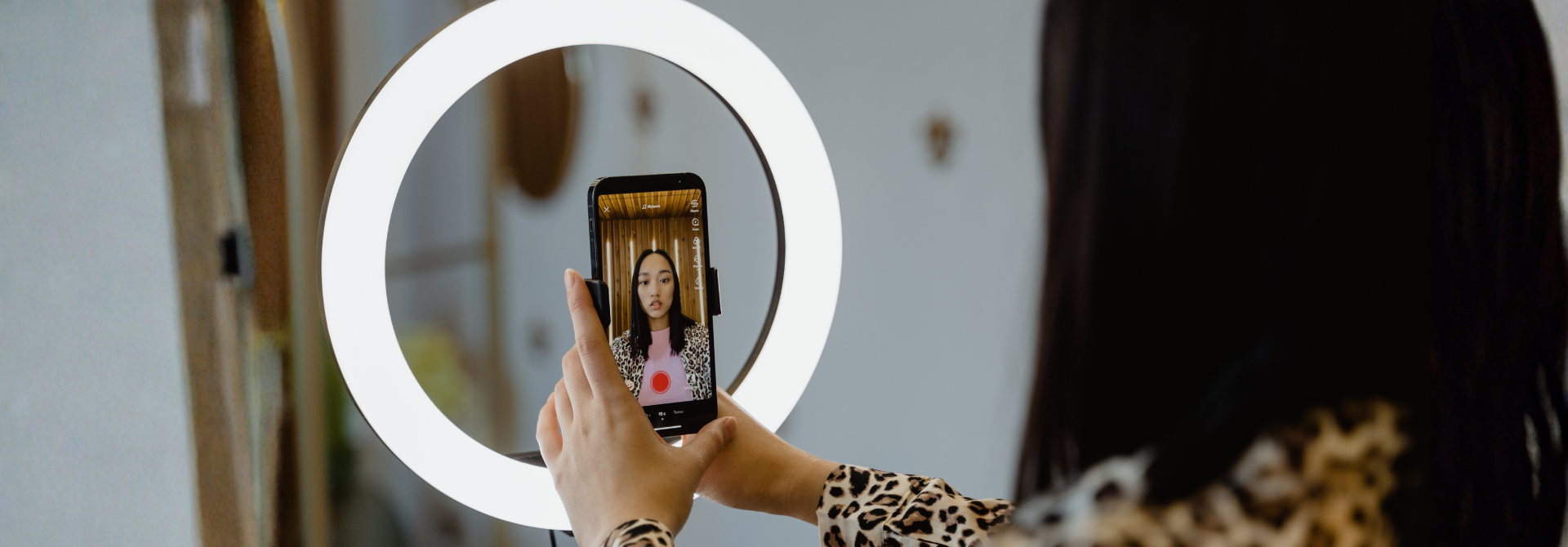TikTok Takeover: Crafting Viral Content for the Gen Z Generation in the UK
