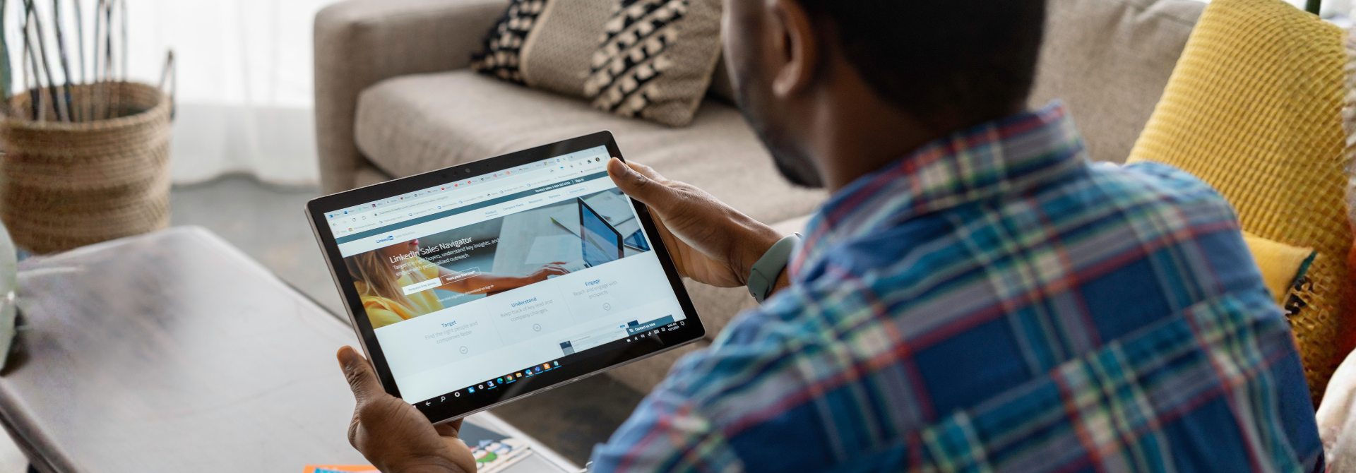 LinkedIn Mastery: Creating Engaging Content for Professional Networks